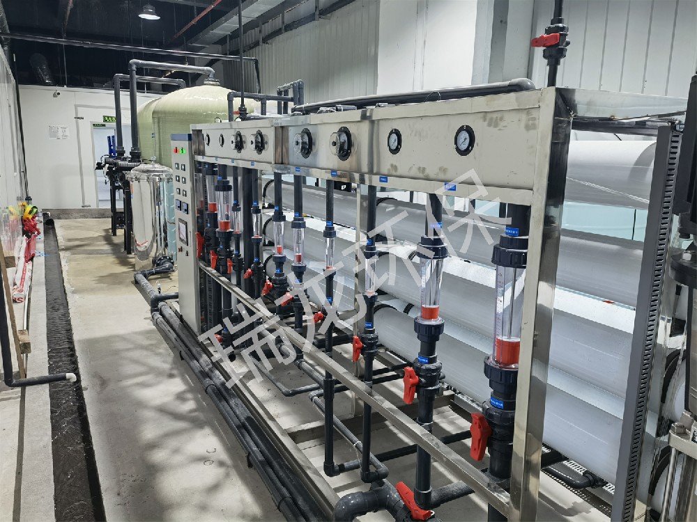 瑞龍環(huán)保半導體行業(yè)案例-晶圓切割用超純水設備